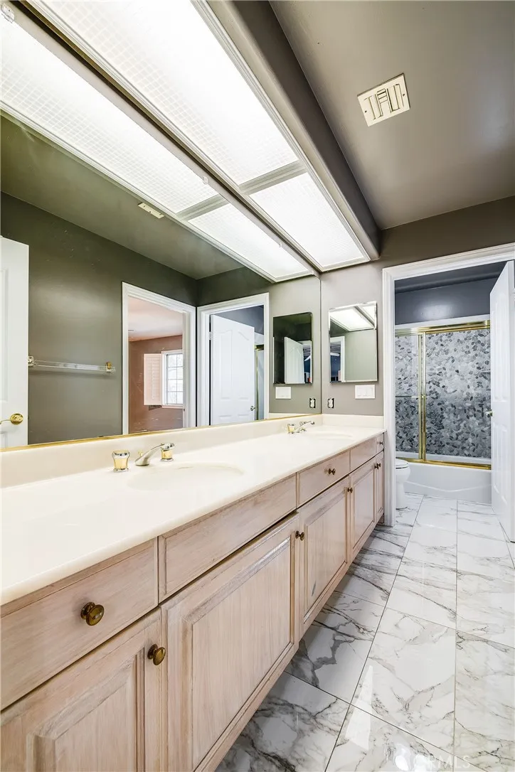 19314 Yolie, Tarzana, California 91356 home-pic-31